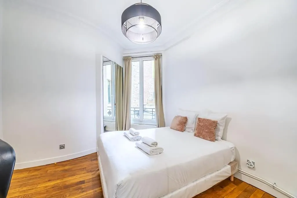 Appartement Haussmannien Proche Parc Des Princes Париж
