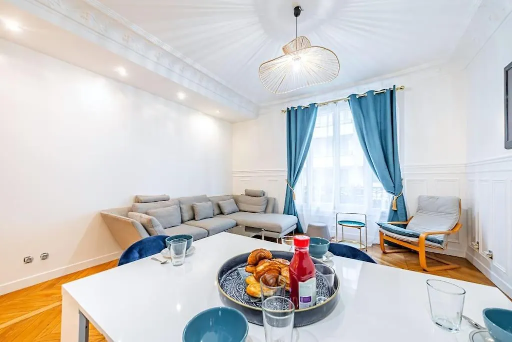 Appartement Haussmannien Proche Parc Des Princes Париж 0*,