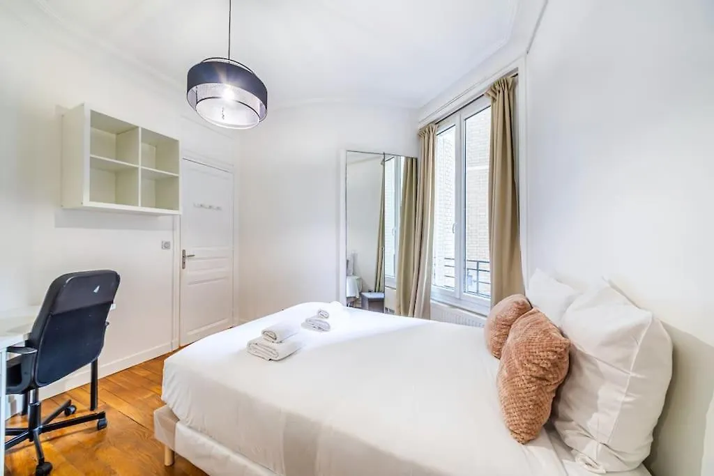 Apartment Appartement Haussmannien Proche Parc Des Princes Paris France