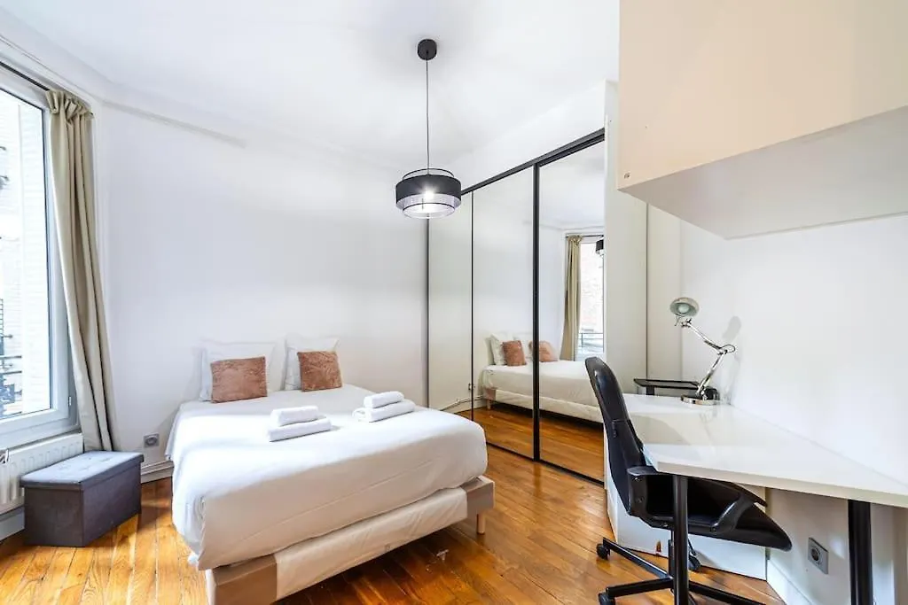 Appartement Haussmannien Proche Parc Des Princes Paris 0*,  France